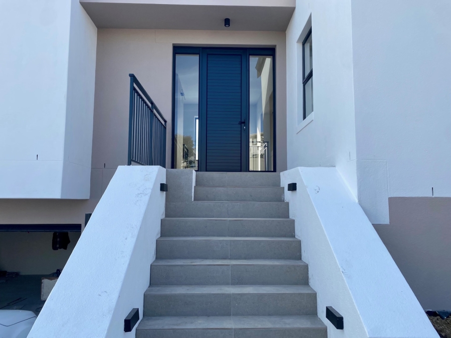 3 Bedroom Property for Sale in La Roche Western Cape